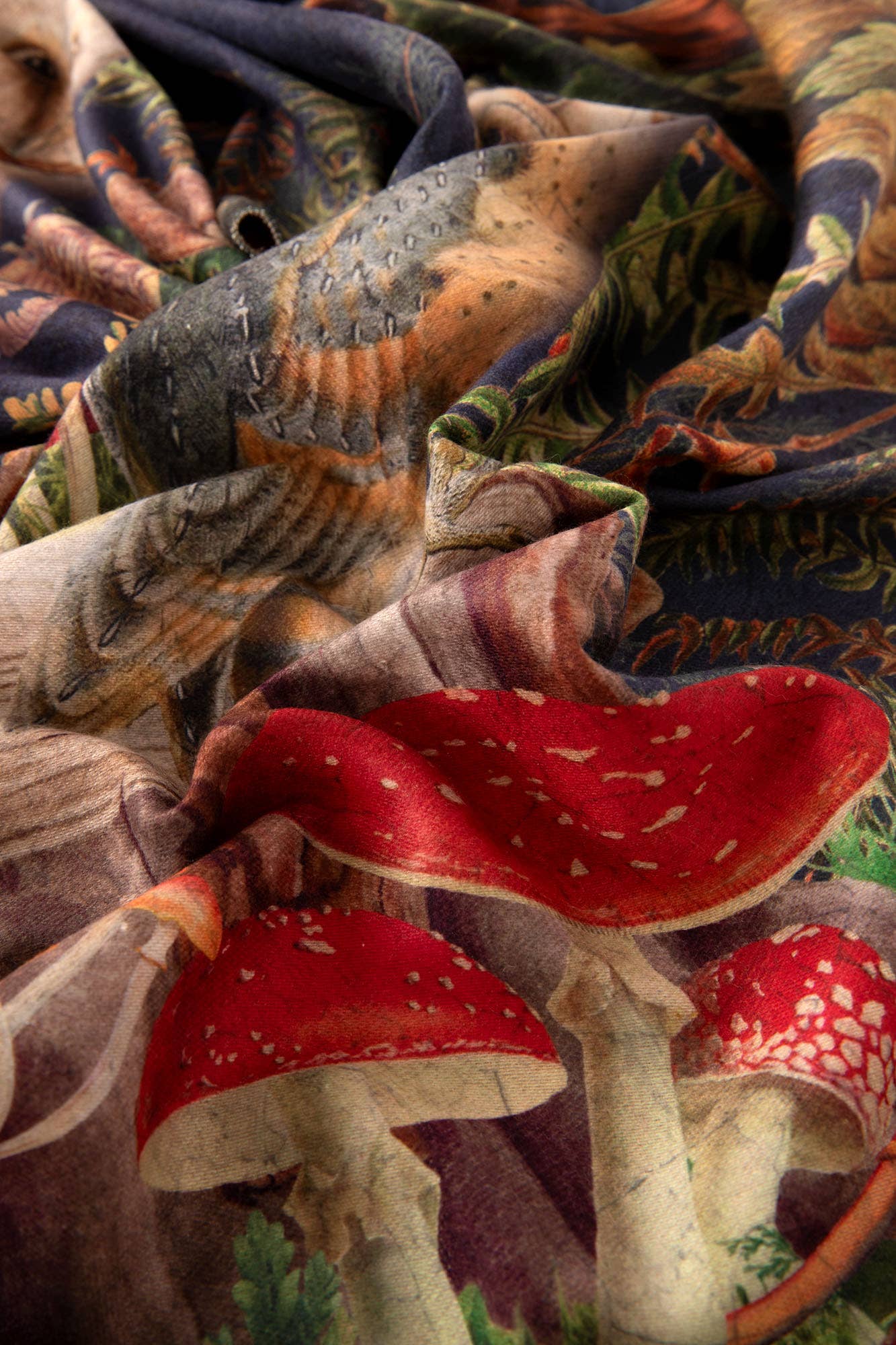 Powder Design inc - US - Lux Scarf - Wild Woodland Owl