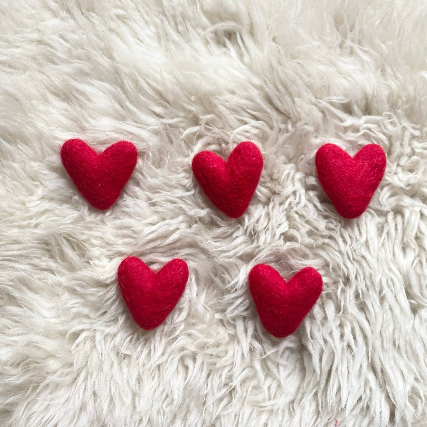 Sheep Farm Felt - Red Hearts- Set of 20