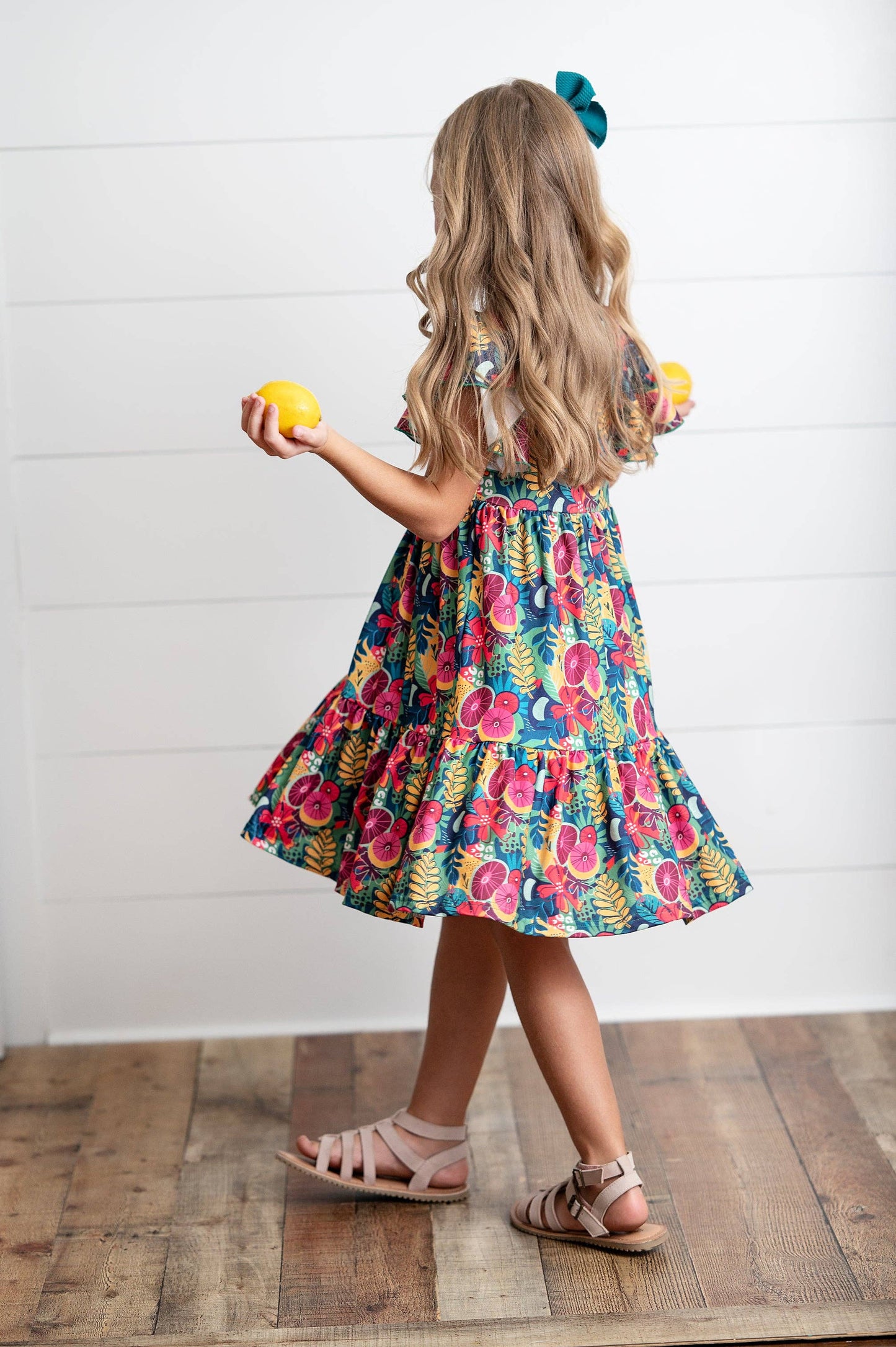 Oopsie Daisy - Kids Emmy Bold Tropical Flutter Sleeve Twirl Spring Dress: 10/12