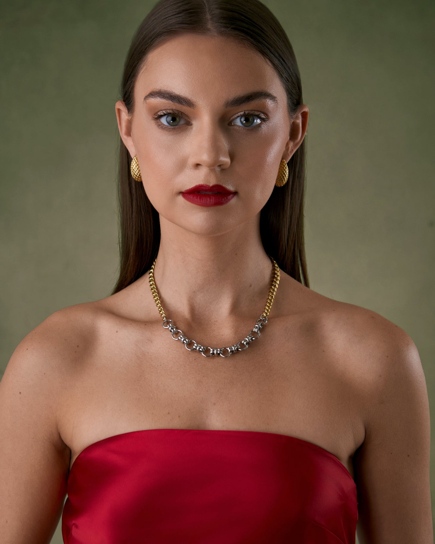 GINA CARMEN AVERY 343-32 NECKLACE