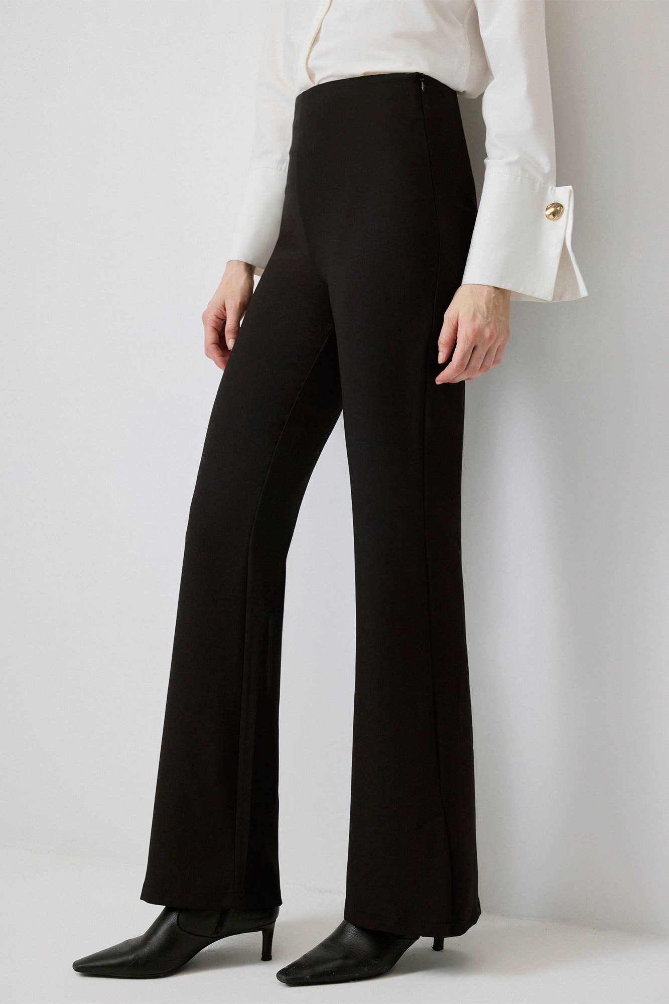 Touché Privé - SPRING DETAIL CREPE PANTS: Black / M