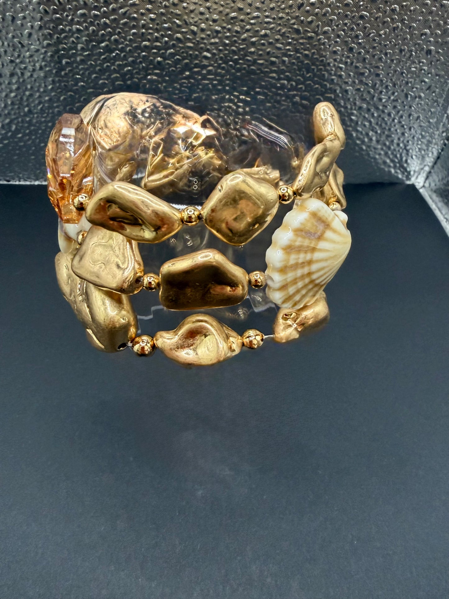 L&B Creations Stretch Seashell Bracelet Gold Tone