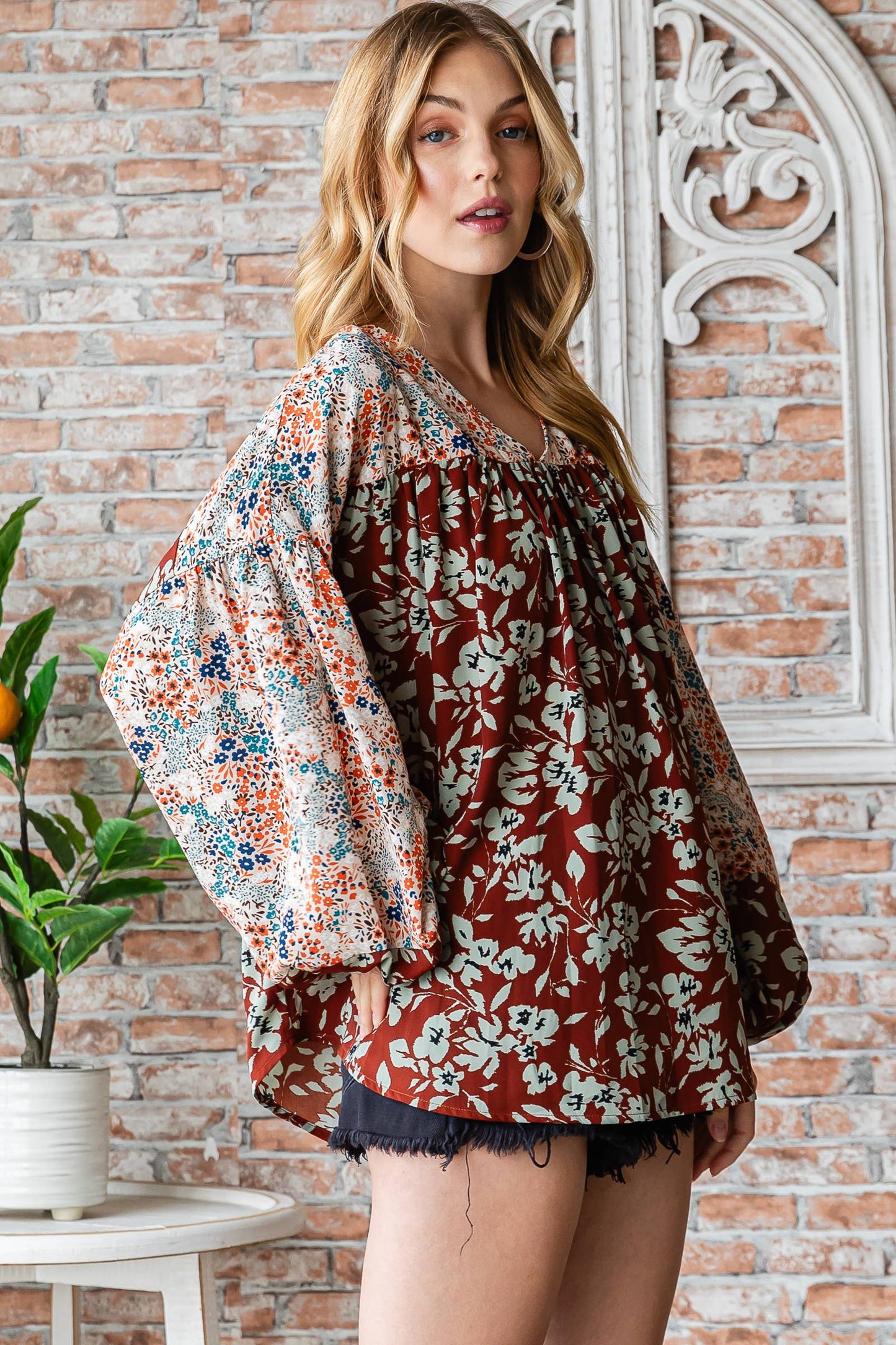 Nicabel V-neck blouse-LT10792A: Rust / Contemporary