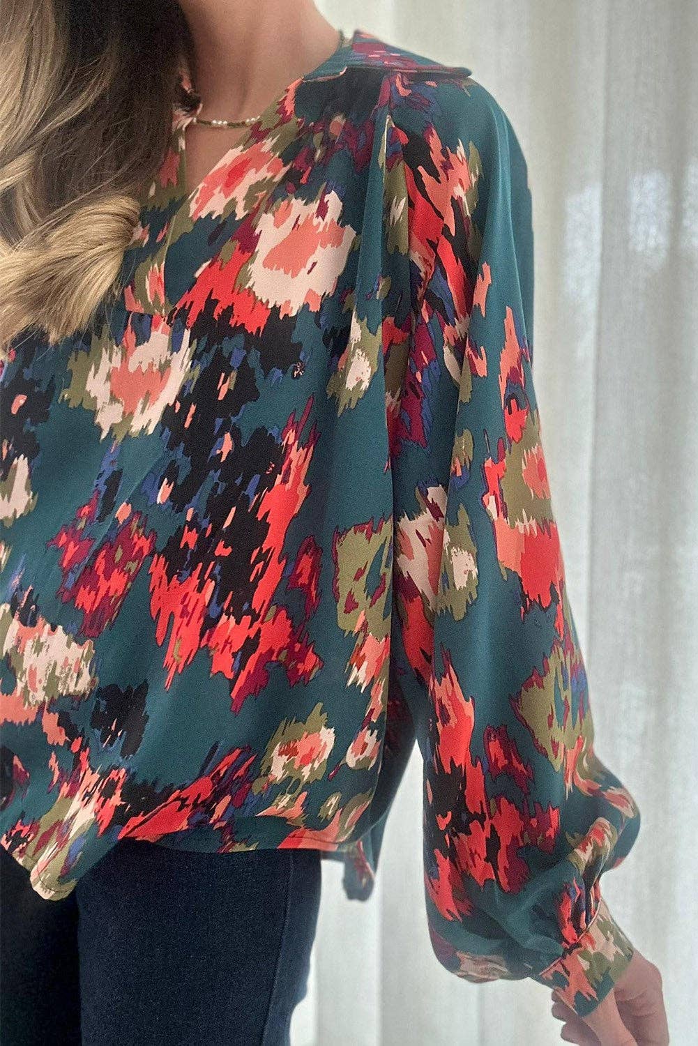 Secret Style Source - Painterly V-Neck Bubble Sleeve Top: Purple / S