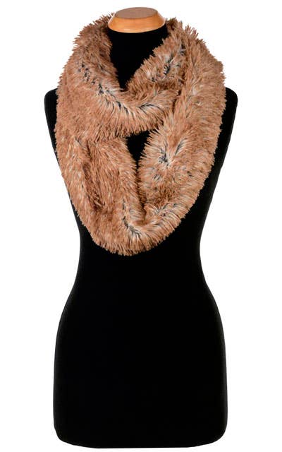Infinity Scarf: Faux Fur 100% Polyester / Infinity Scarf / Carpathian Lynx