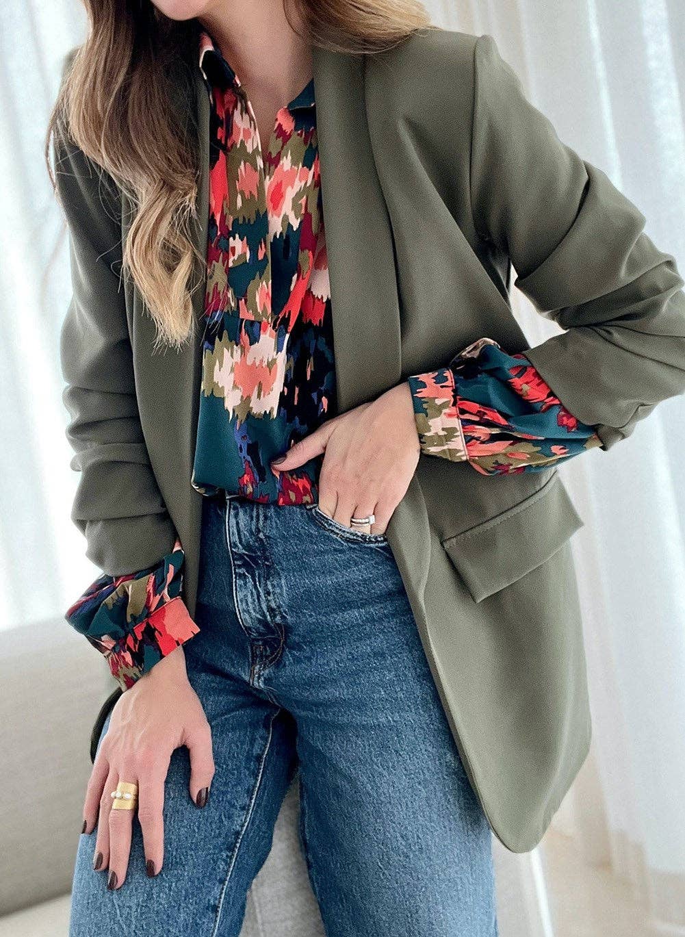 Secret Style Source - Painterly V-Neck Bubble Sleeve Top: Purple / S