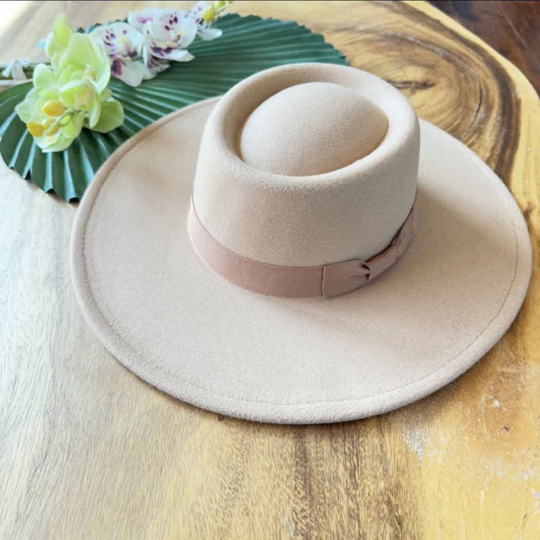 Bella Betty - Best seller !! Structured boater with wide brim  Grosgrain: BLACK / ONE SIZE