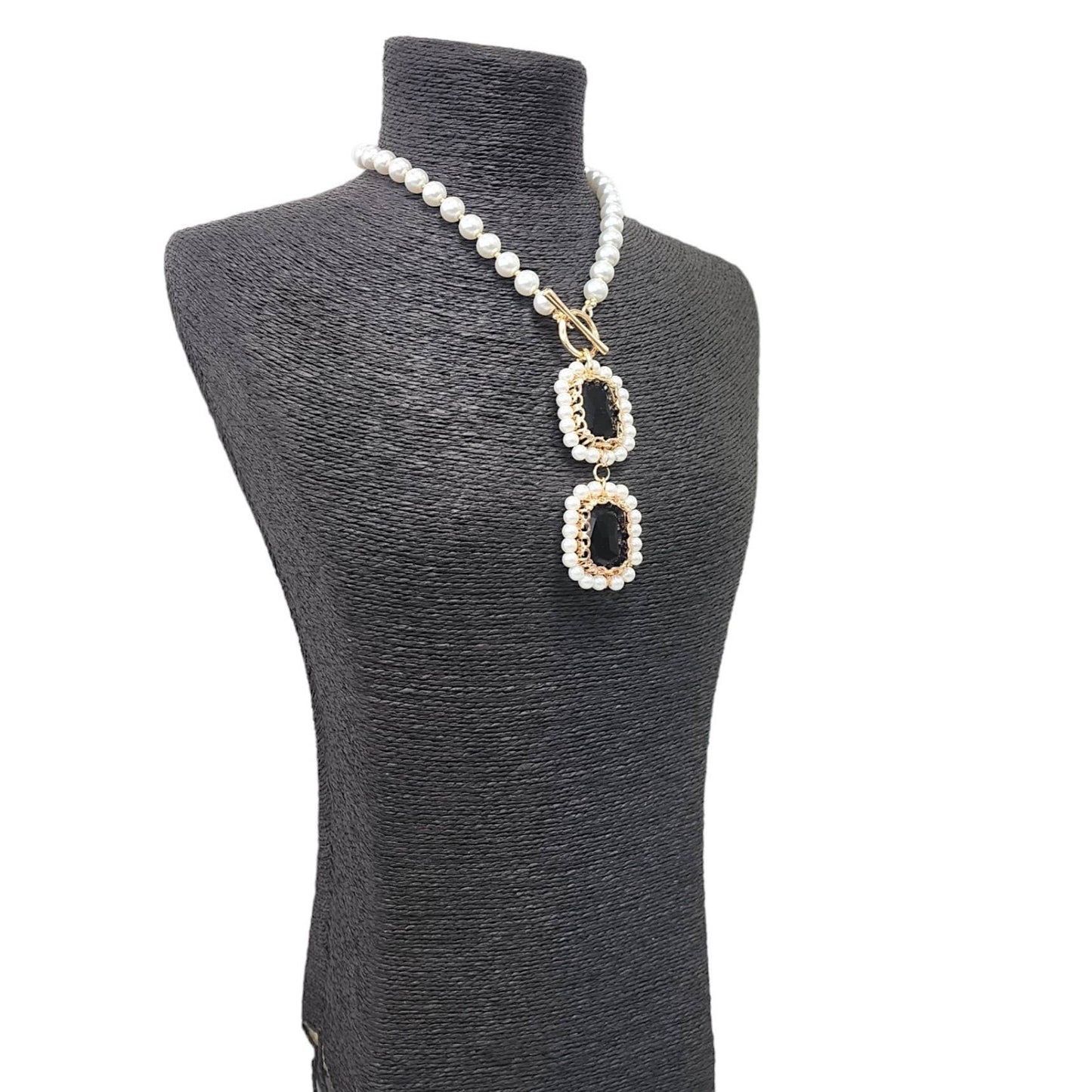 Bijoux Envie Statement Jewelry - Pearl Necklace | Jewel Tone Necklace | Toggle | Fall | Short