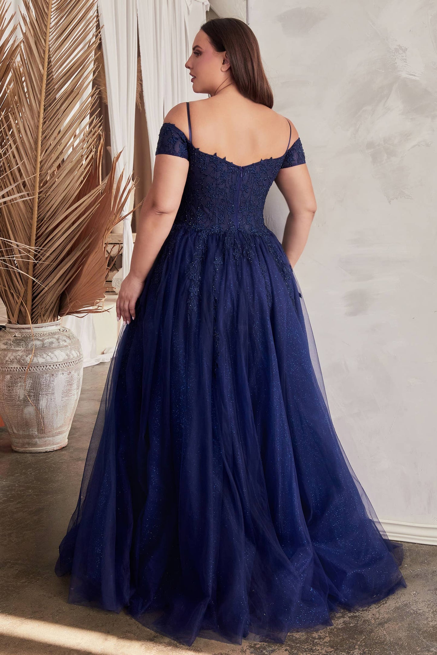 Ladivine by Cinderella Divine - LAYERED TULLE & LACE OFF THE SHOULDER BALL GOWN
: Emerald / 24