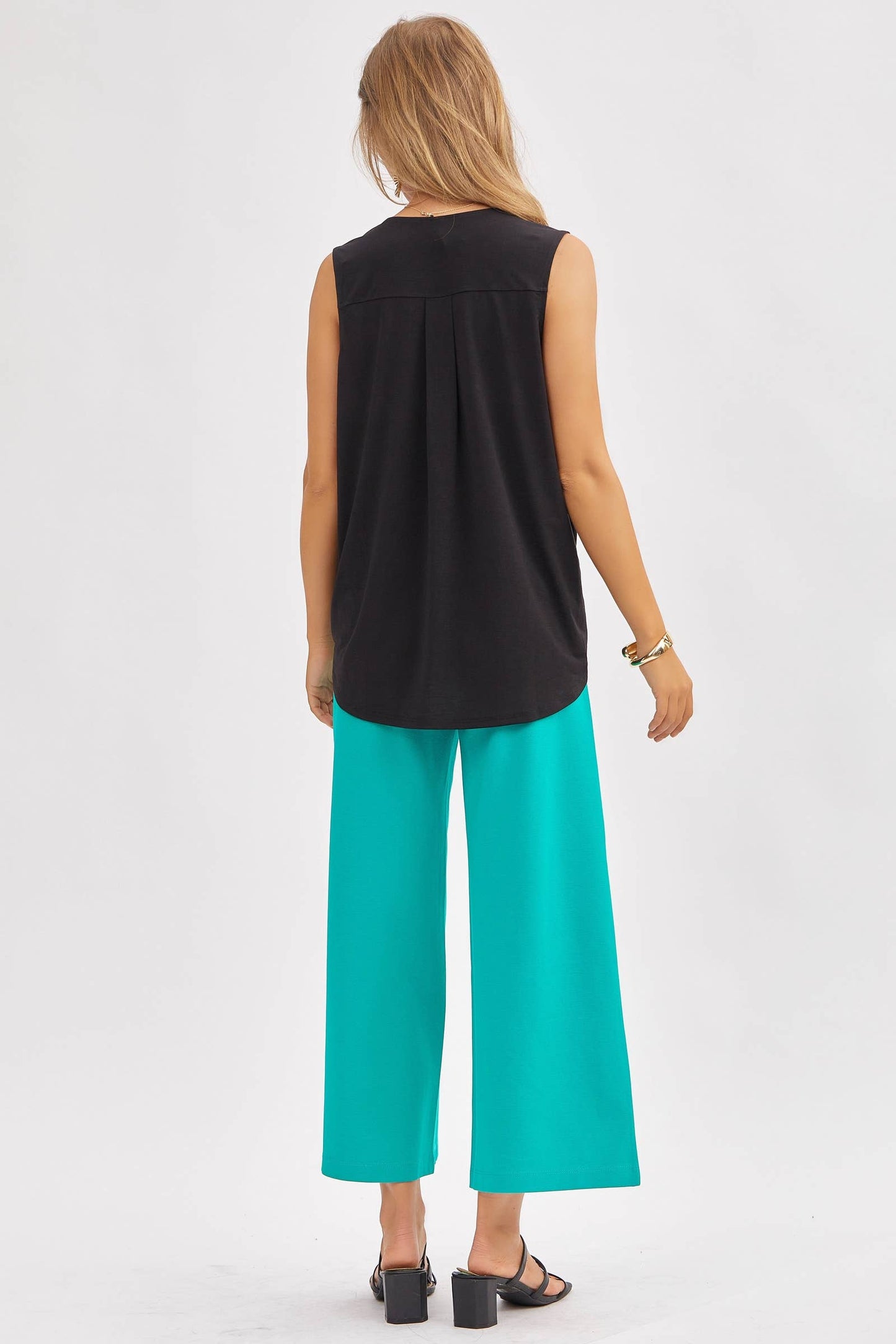 Dear Scarlett - Surplice V Neck Solid Sleeveless Tank Top: BLACK / S