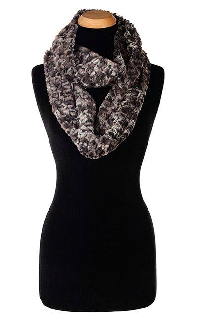 Infinity Scarf: Faux Fur 100% Polyester / Infinity Scarf / Carpathian Lynx