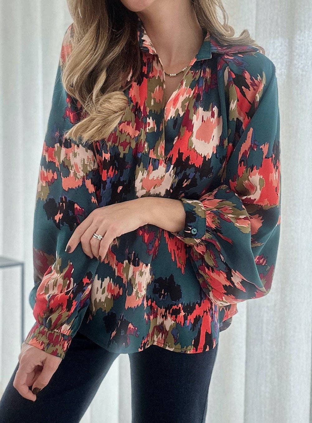 Secret Style Source - Painterly V-Neck Bubble Sleeve Top: Purple / S