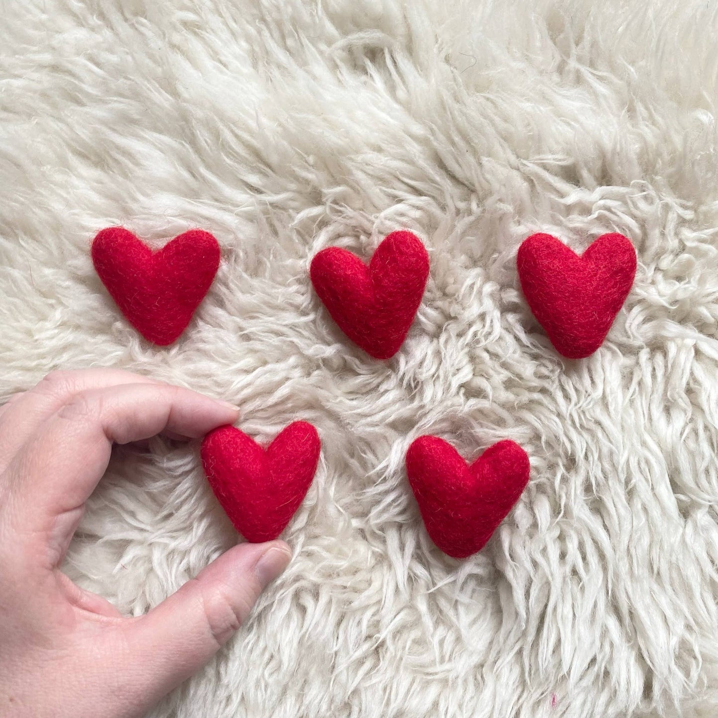 Sheep Farm Felt - Red Hearts- Set of 20
