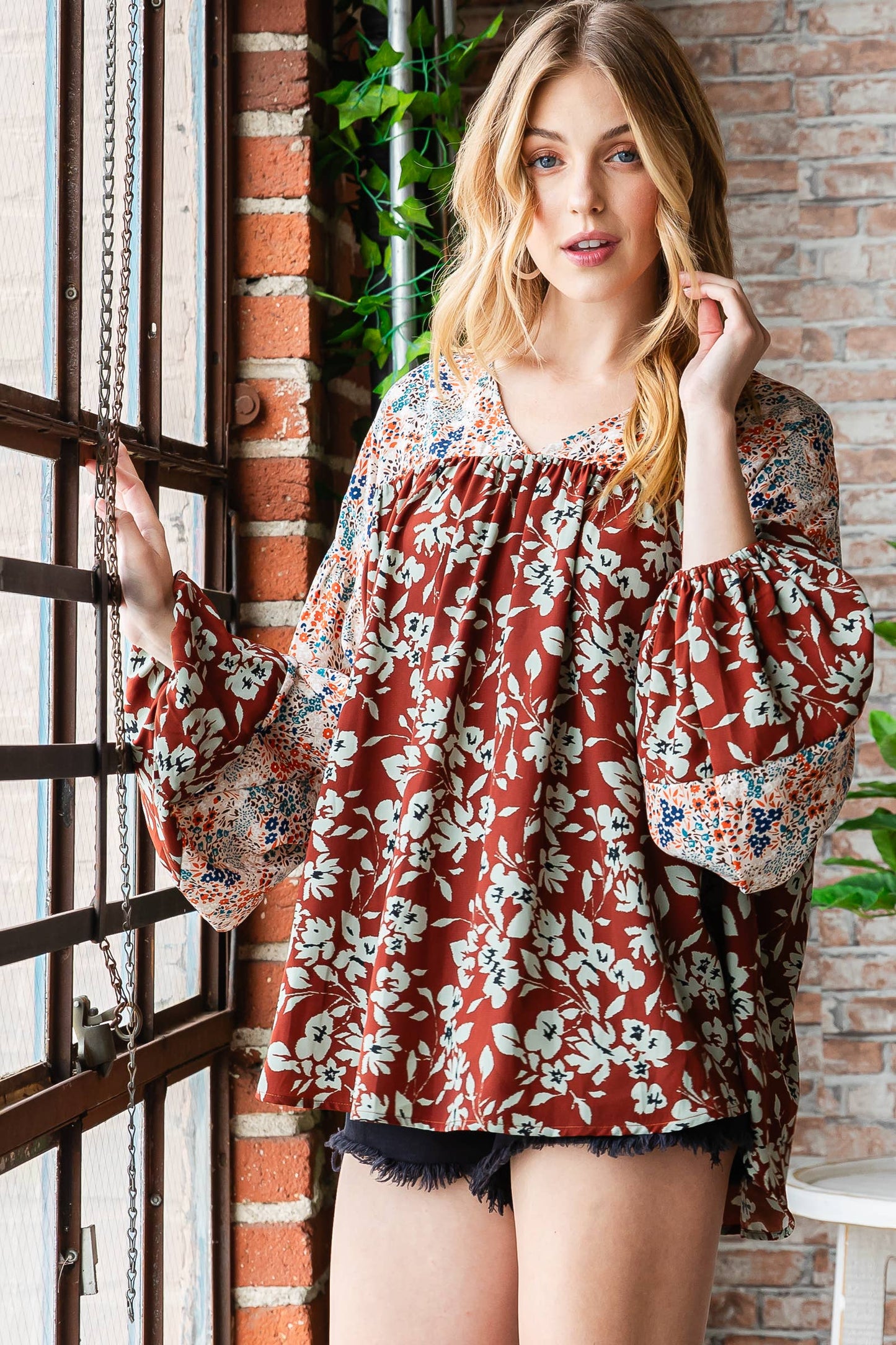 Nicabel V-neck blouse-LT10792A: Rust / Contemporary