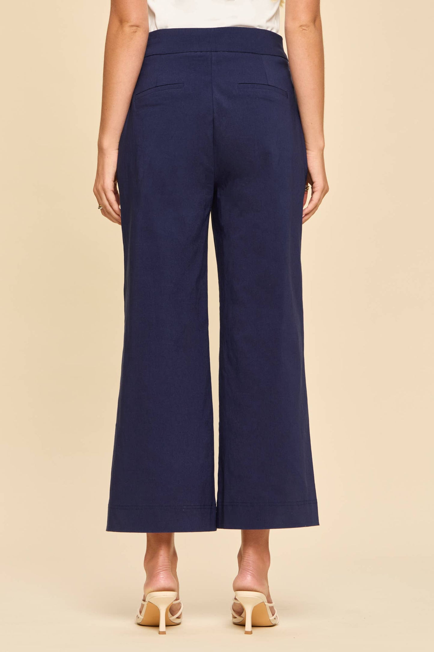 Dear Scarlett - Everyday Only Pair Wide Leg Pants: OFF WHITE