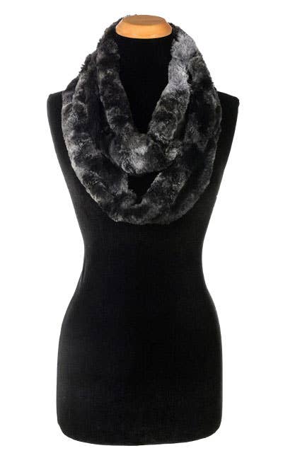 Infinity Scarf: Faux Fur 100% Polyester / Infinity Scarf / Desert Sand in Charcoal