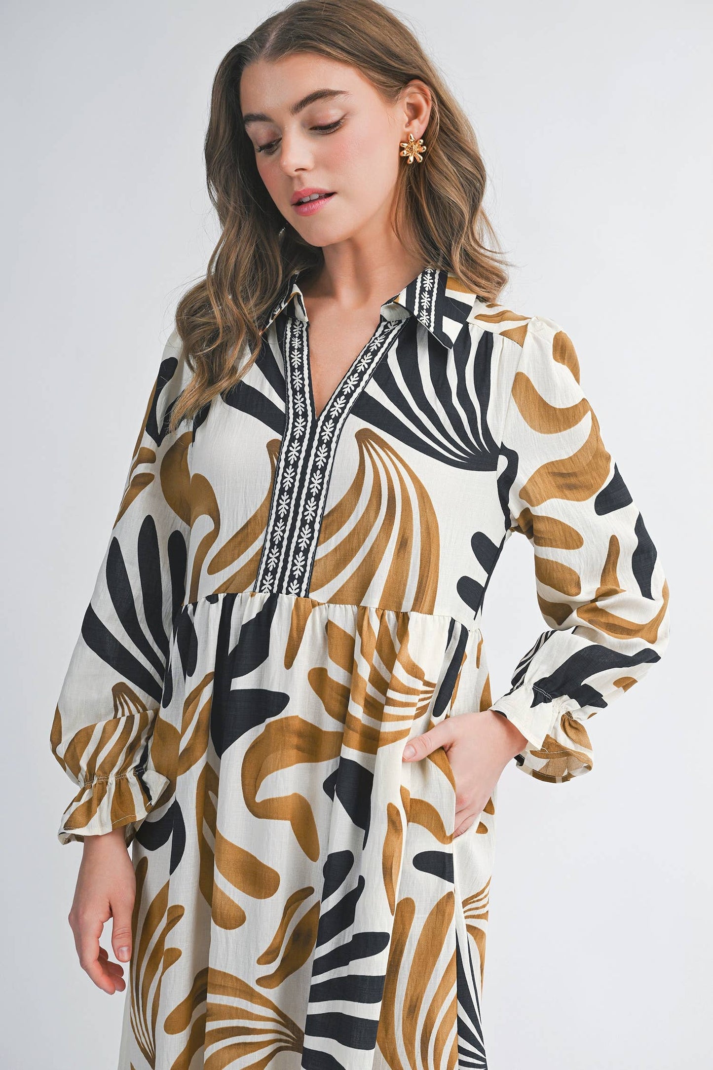 Aapparella - Abstract Long Sleeve Ruffle Hem Maxi Dress | S-XL