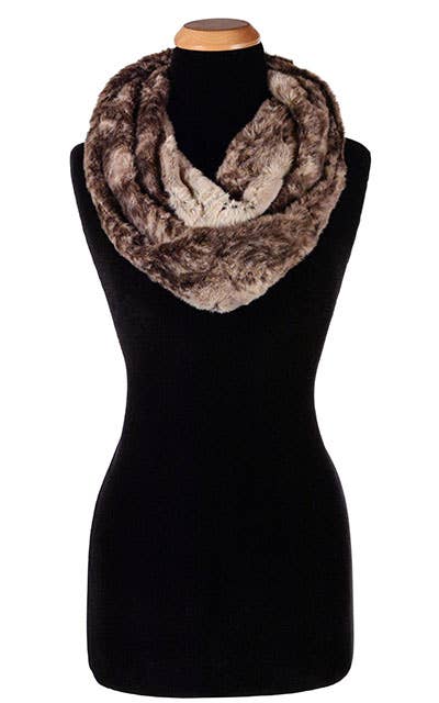 Infinity Scarf: Faux Fur 100% Polyester / Infinity Scarf / Highland in Skye