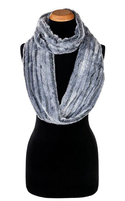 Infinity Scarf: Faux Fur 100% Polyester / Infinity Scarf / Highland in Skye