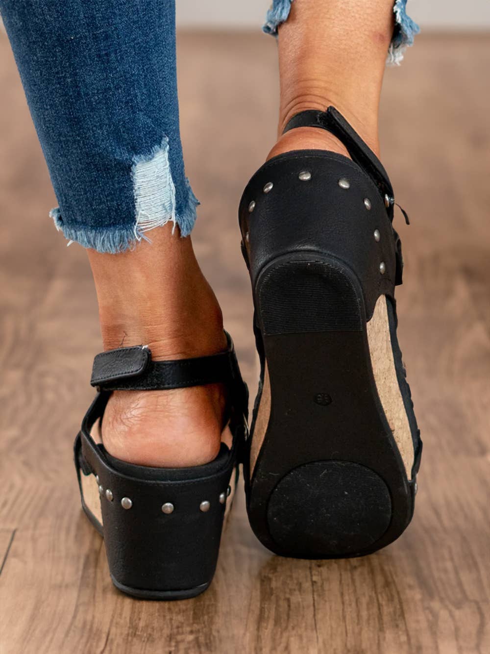 Vintage Leather Stitching Studded Wedge Sandals: Black In Store