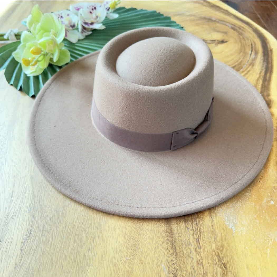 Bella Betty - Best seller !! Structured boater with wide brim  Grosgrain: BLACK / ONE SIZE