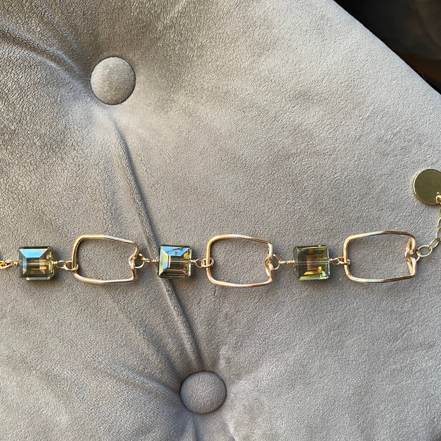 Marble Designs Jewelry - Crystal and Gold Link Bracelet: Champagne