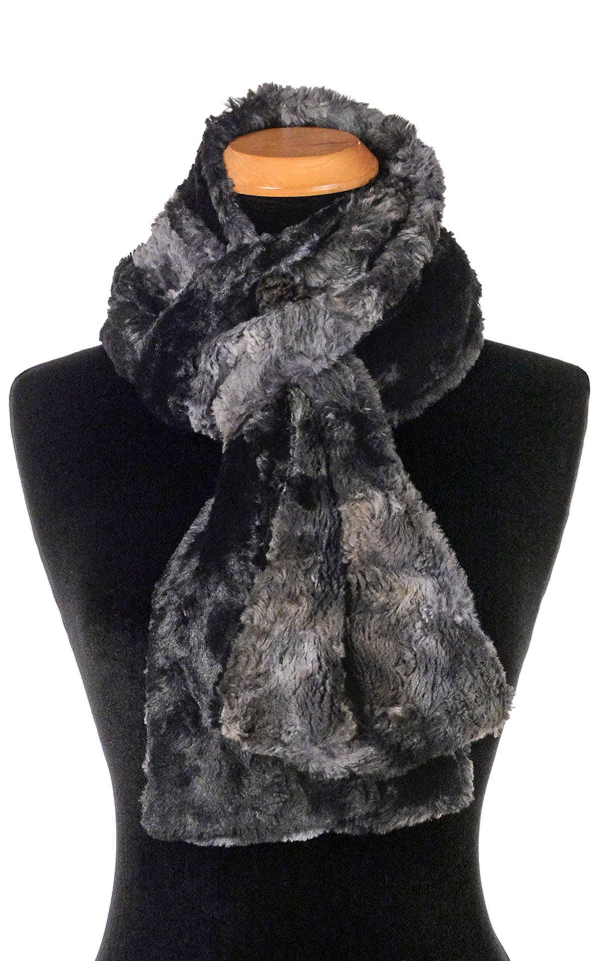 Classic Scarf: Faux Fur 100% Polyester / Classic Scarf / Carpathian Lynx