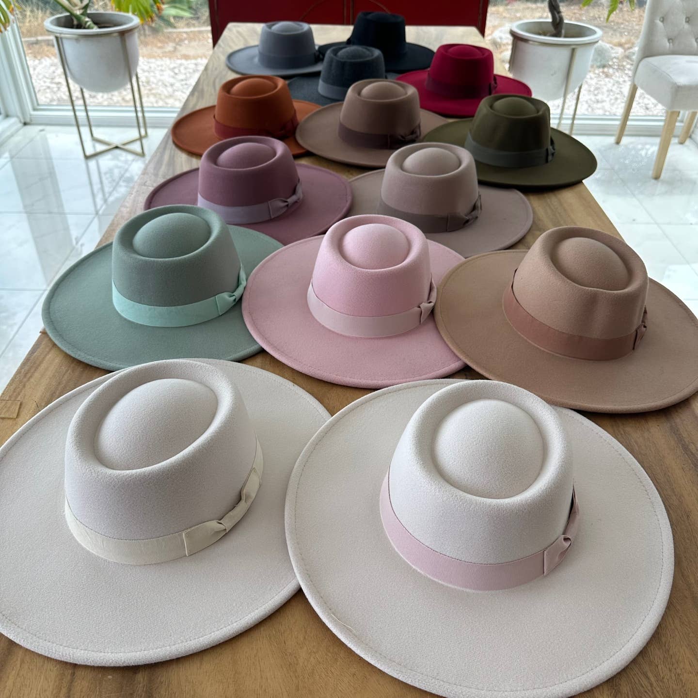 Bella Betty - Best seller !! Structured boater with wide brim  Grosgrain: BLACK / ONE SIZE