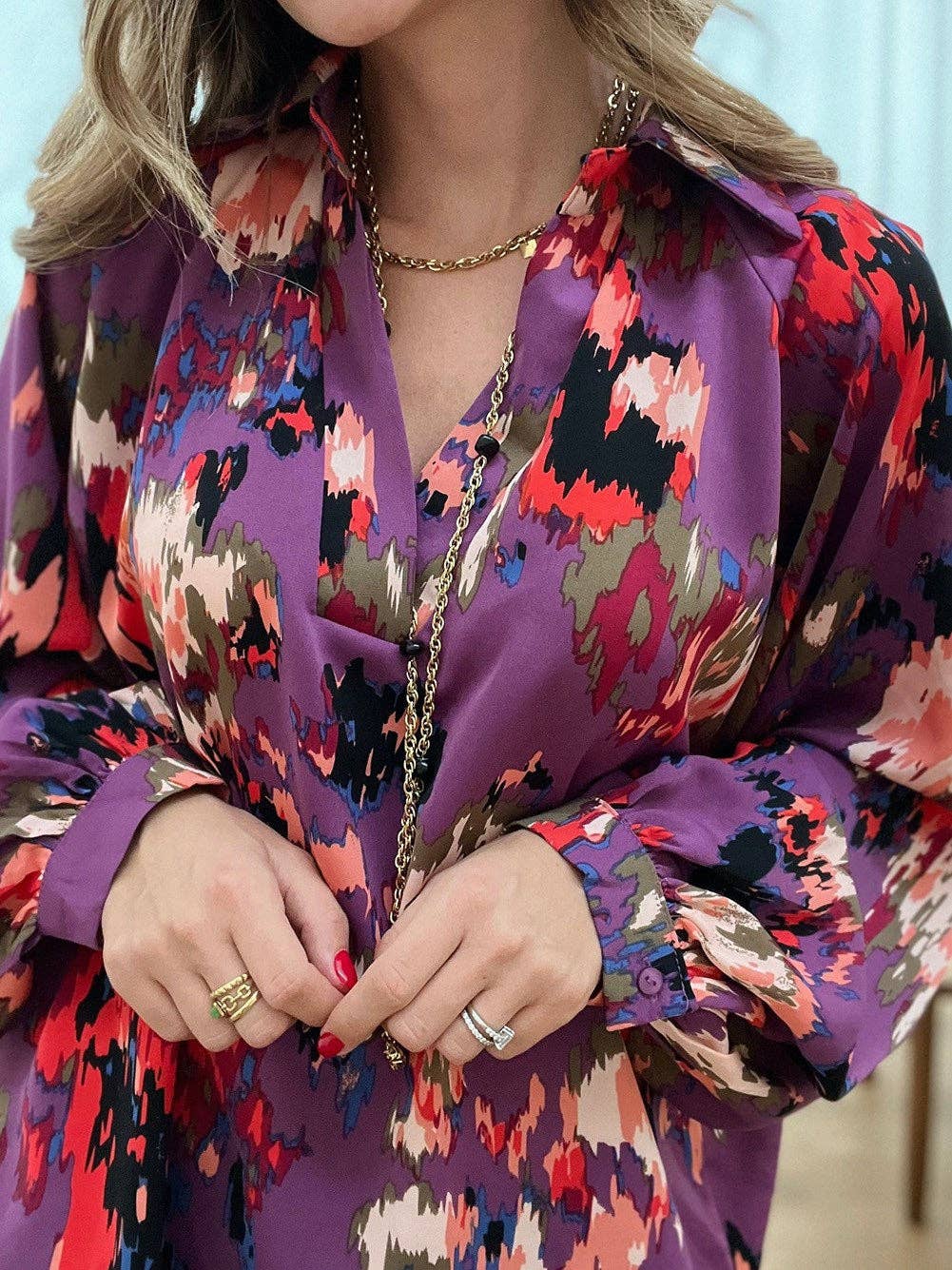 Secret Style Source - Painterly V-Neck Bubble Sleeve Top: Purple / M