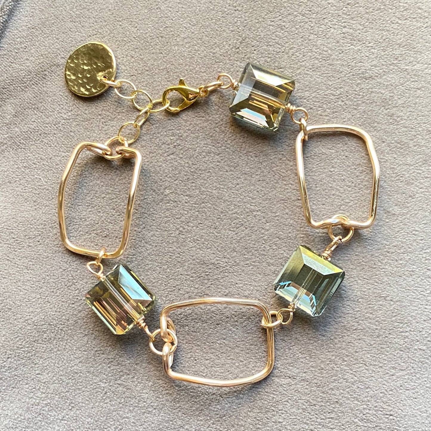 Marble Designs Jewelry - Crystal and Gold Link Bracelet: Champagne
