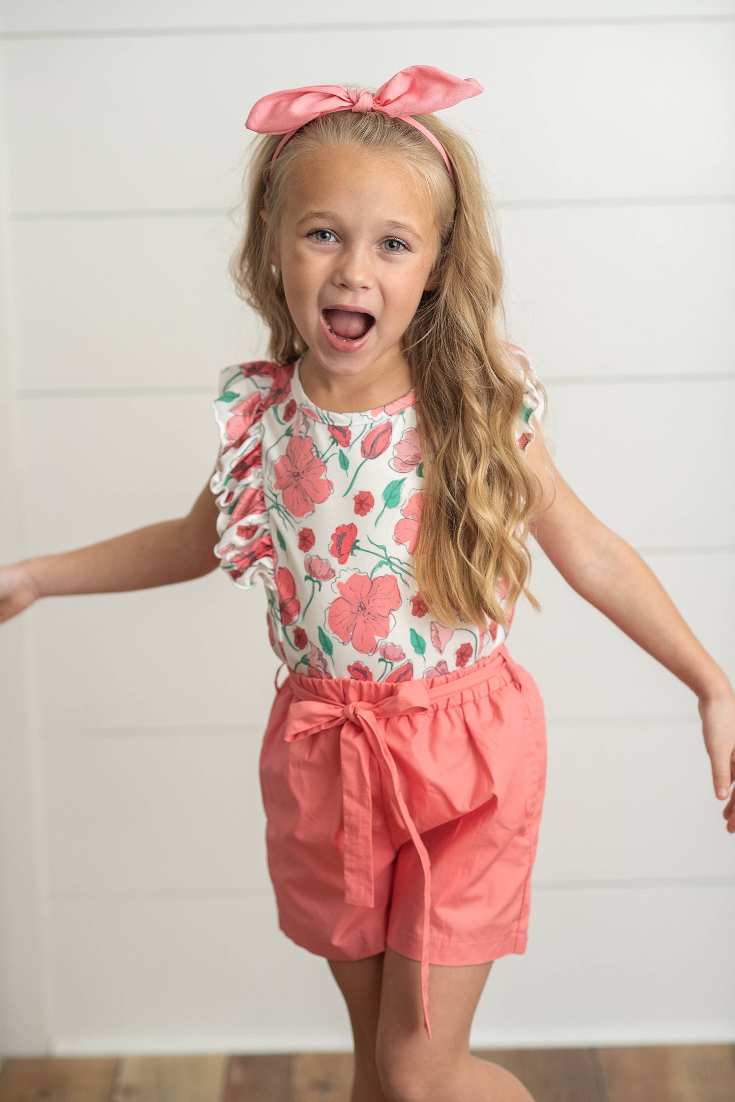 Oopsie Daisy - Kids Coral Pink Floral Ruffle Spring Summer Pocket Short Set: 7/8