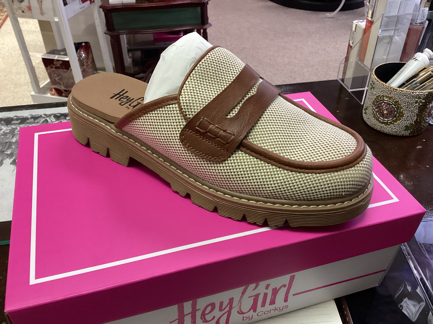 Corky’s Hey Girl Am I Right-Bourbon Trim