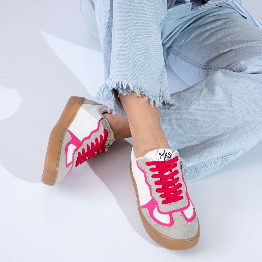 The JESSIE 4 Wide Sole Sneaker