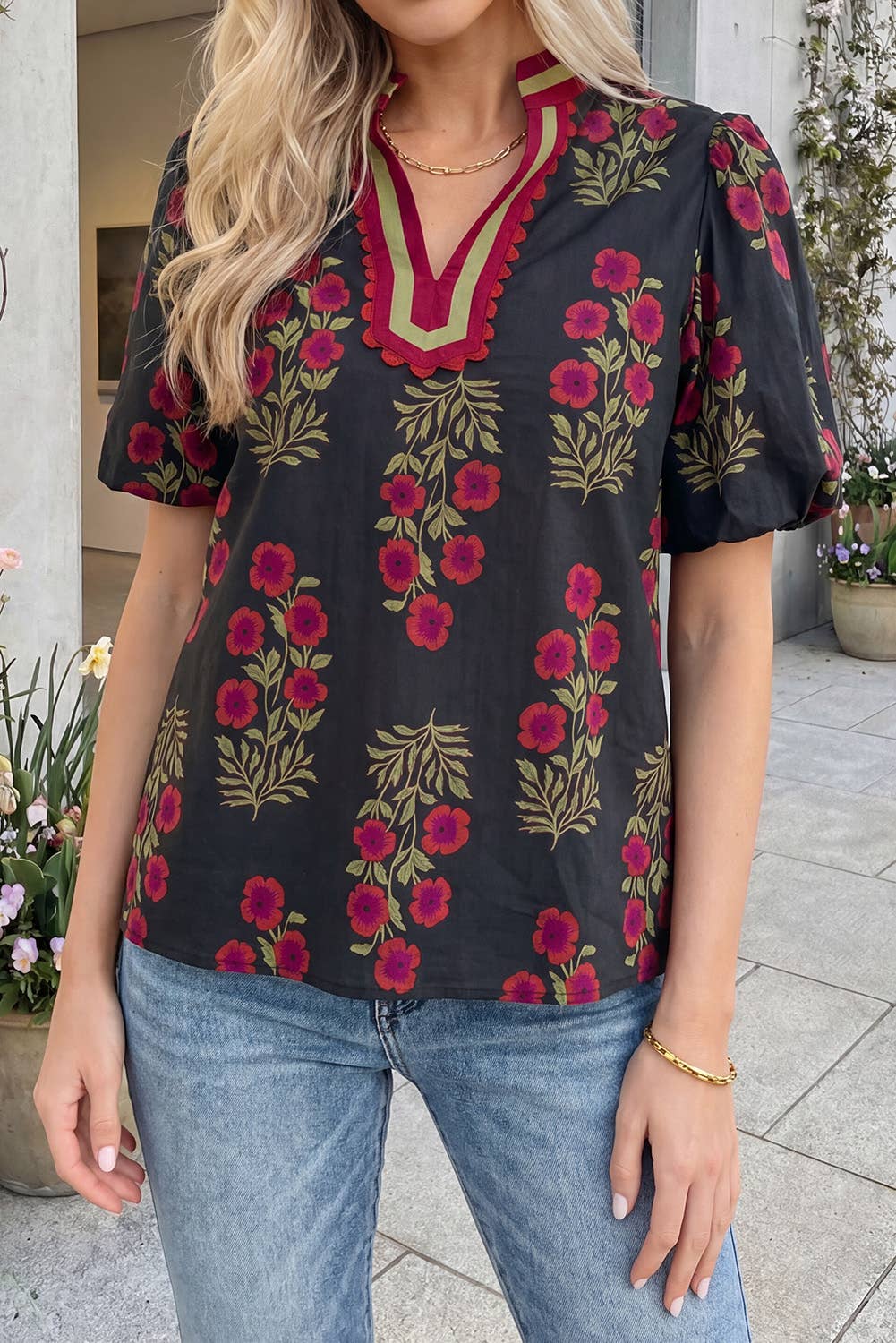 66DISCO - Floral Short Bubble Sleeve Contrast Plus Size Top (S-4X): Black / 2X
