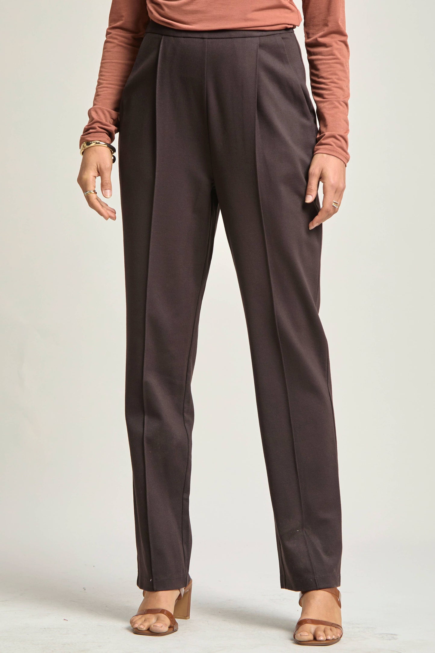 Dear Scarlett - Magic High-Rise Barrel Pants: Black / S