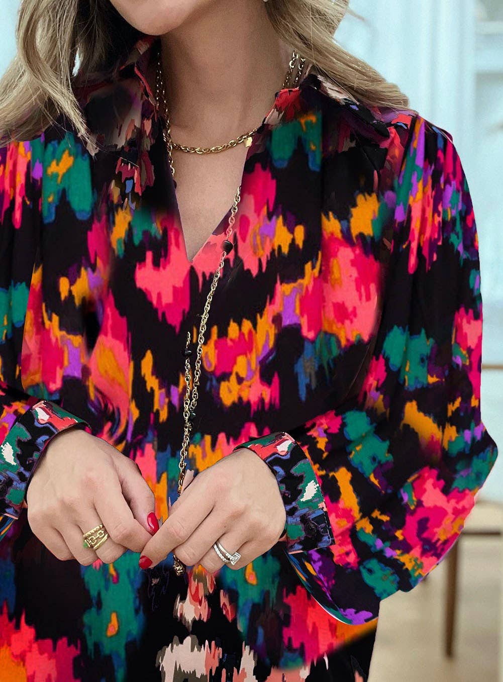 Secret Style Source - Painterly V-Neck Bubble Sleeve Top: Purple / S