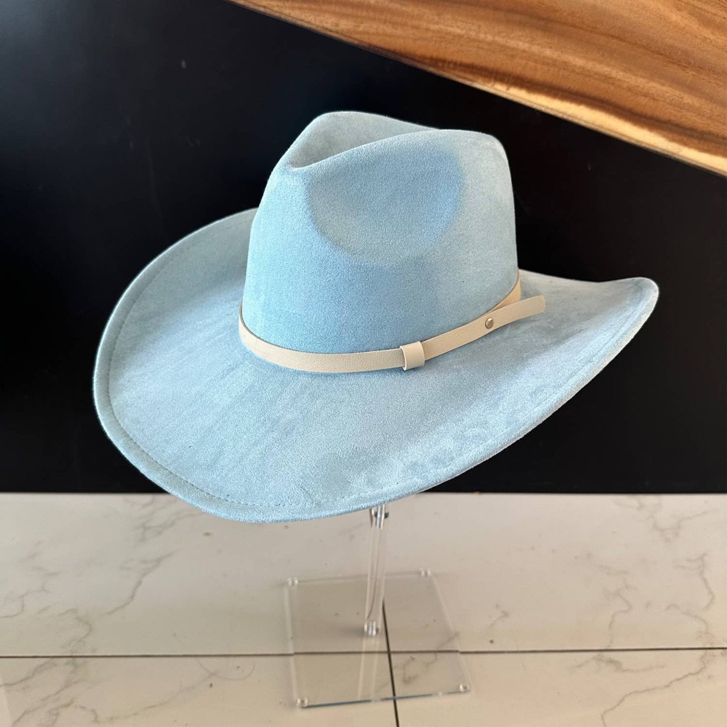 Queens INC - Fashion Vegan suede Cowboy hat  W/ Leather Belt: CAMEL / ONE SIZE