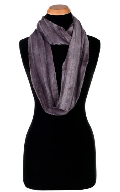 Infinity Scarf: Faux Fur 100% Polyester / Infinity Scarf / Highland in Skye