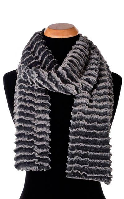 Classic Scarf: Faux Fur 100% Polyester / Classic Scarf / Carpathian Lynx