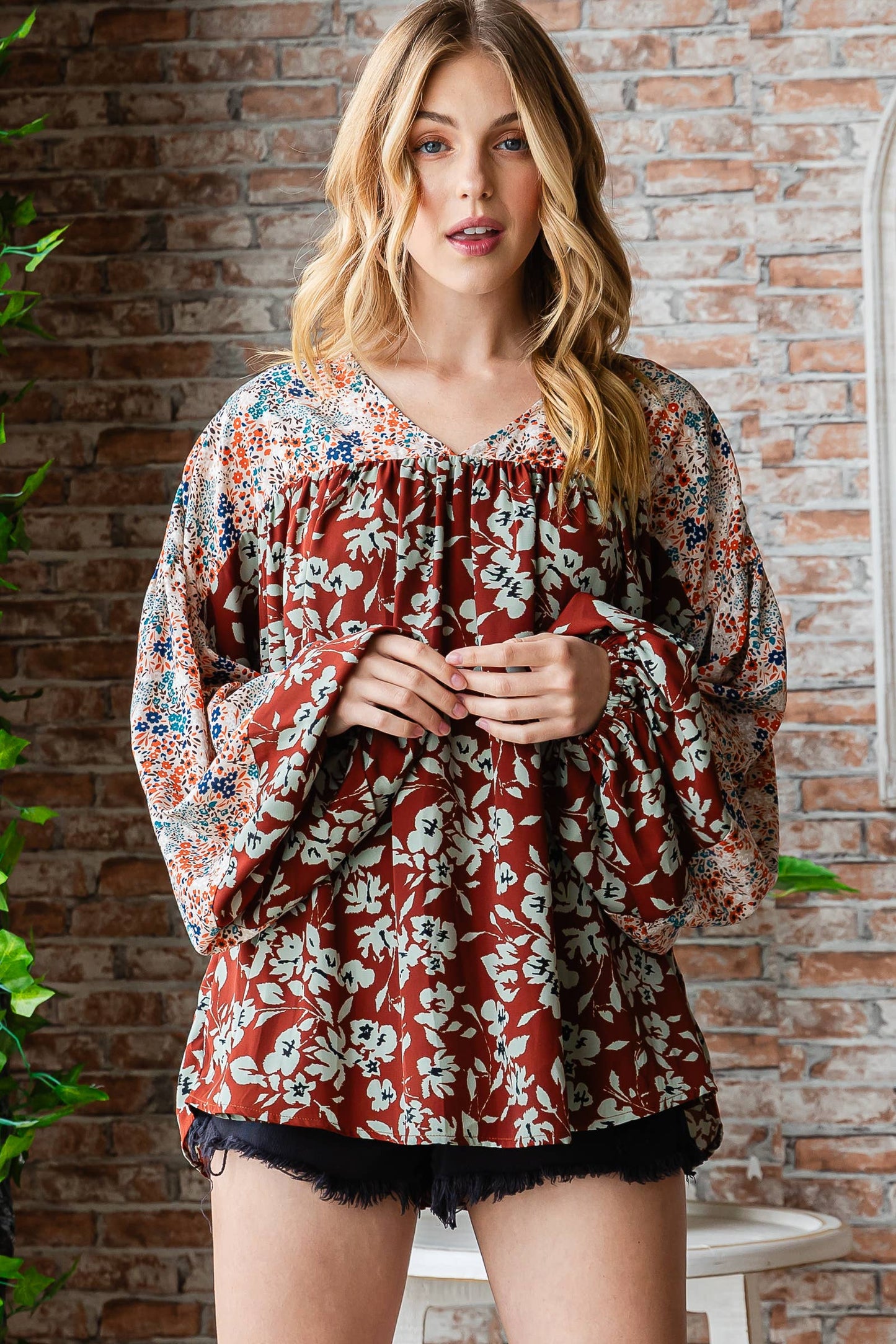 Nicabel V-neck blouse-LT10792A: Rust / Contemporary