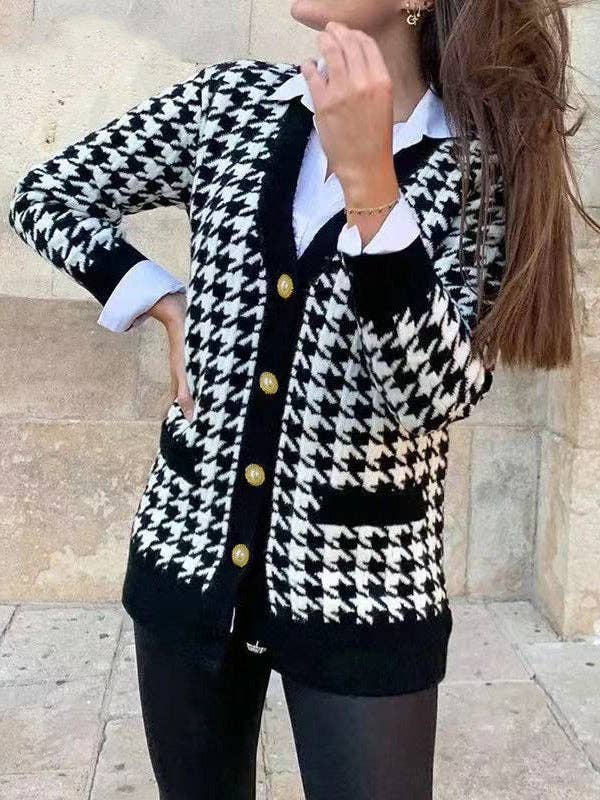 Sheer Trend - Urban Long Sleeves Checkered V-Neck Cardigan Tops: BLACK / L