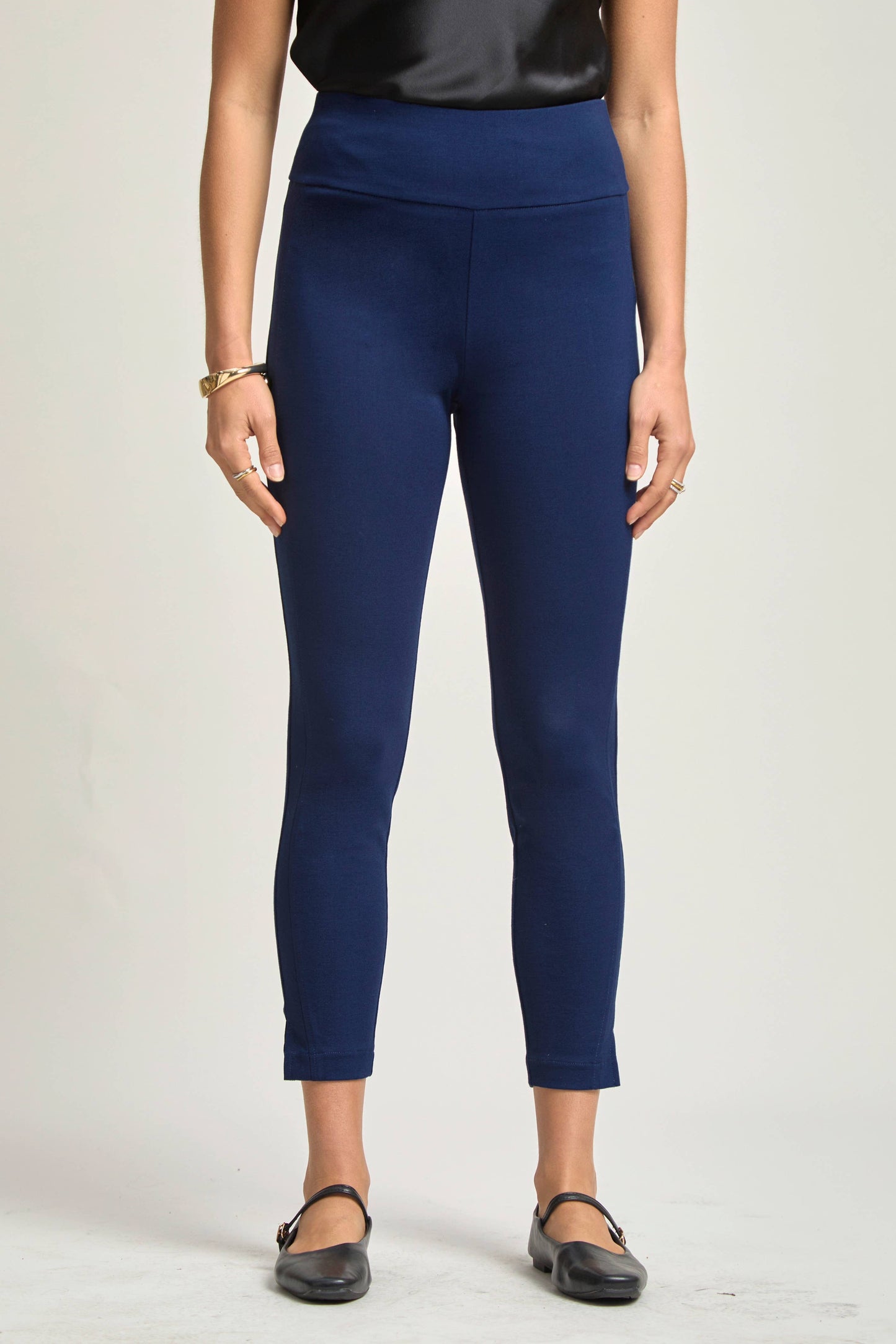Dear Scarlett - High Waisted 26" Double Knit Ponte Pants: BLACK / L