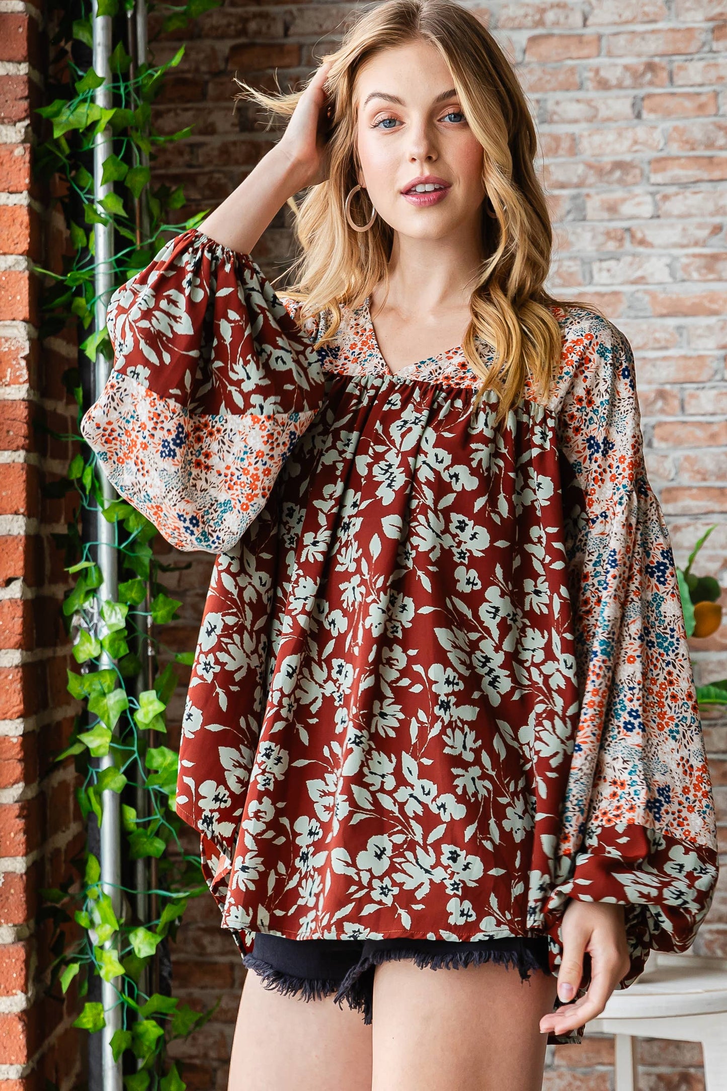 Nicabel V-neck blouse-LT10792A: Rust / Contemporary