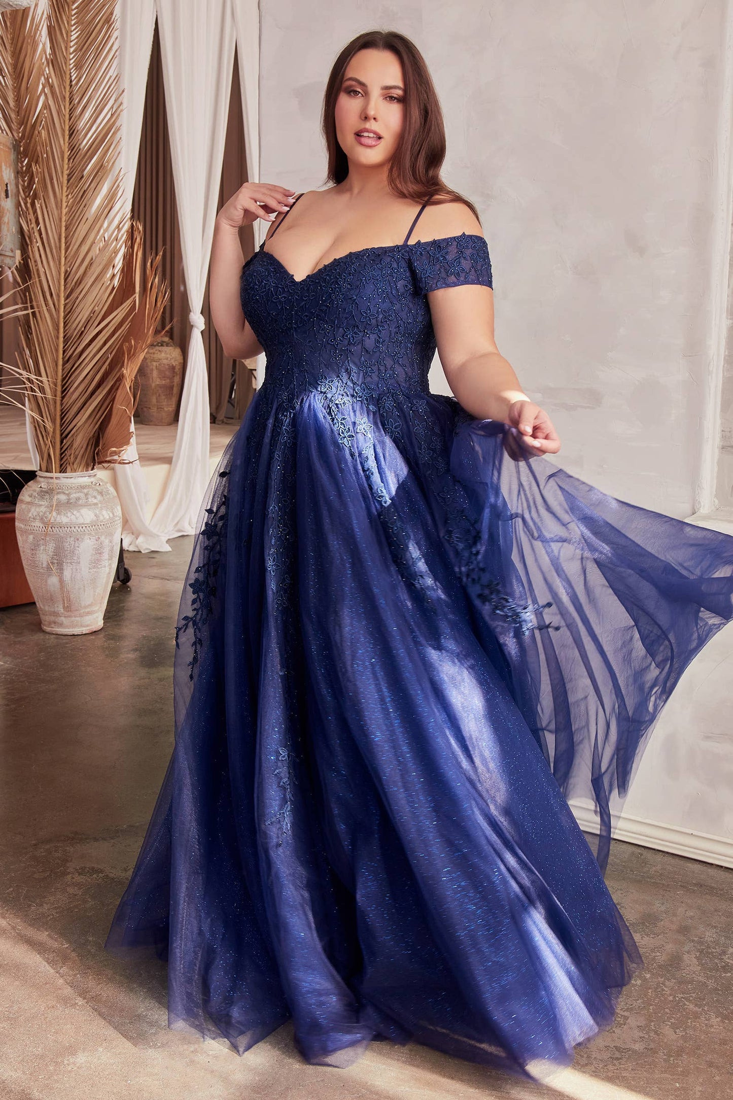 Ladivine by Cinderella Divine - LAYERED TULLE & LACE OFF THE SHOULDER BALL GOWN
: Emerald / 24