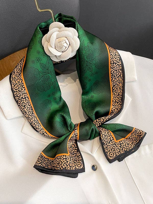 UZ Wholesale Store - Urban Leopard Printed Silk Imitation Scarf: GREEN / One_size