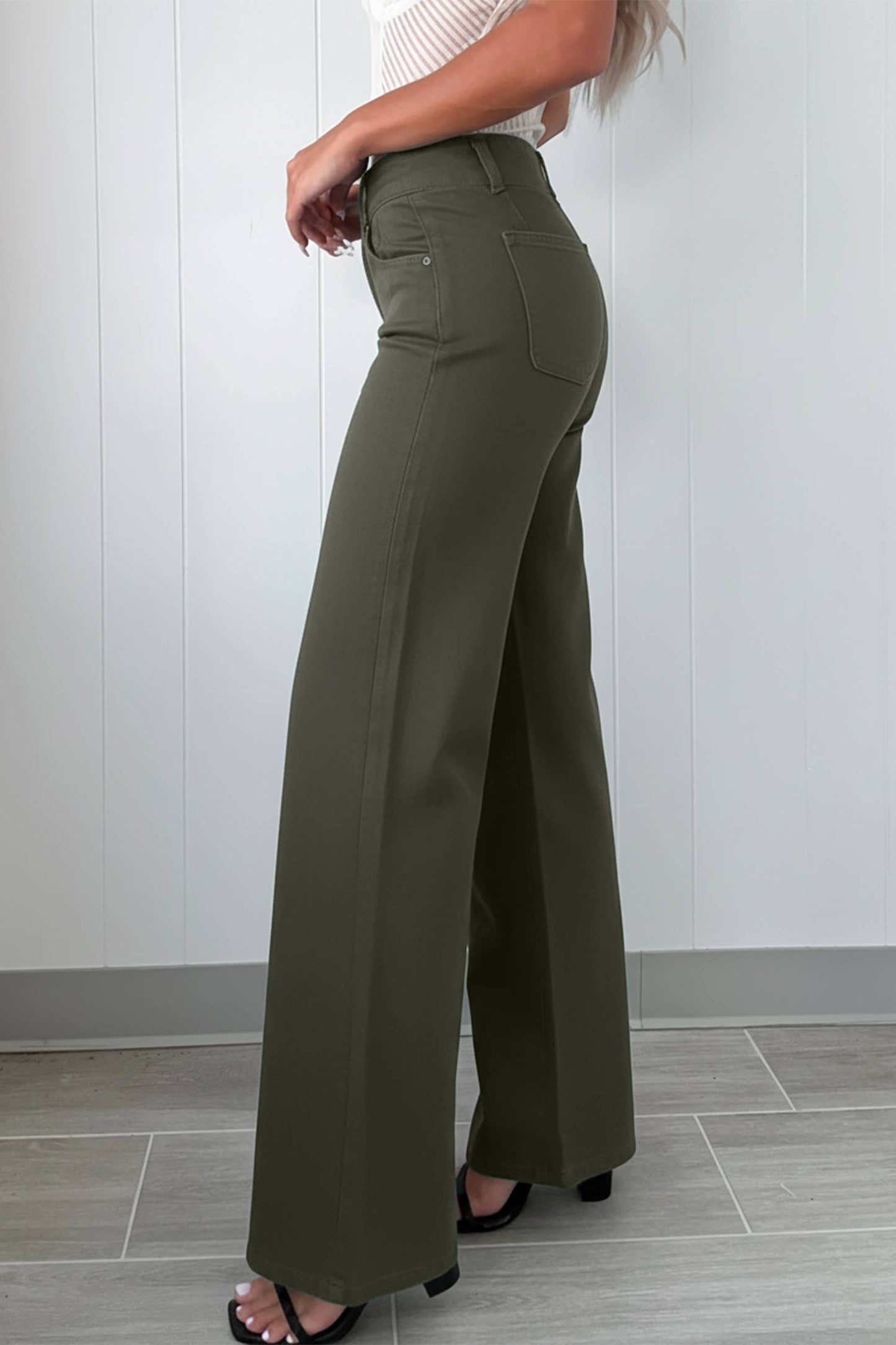66DISCO - 66 Love 2-Button High Waist Flared Bottom Jeans: White / Missy Fit