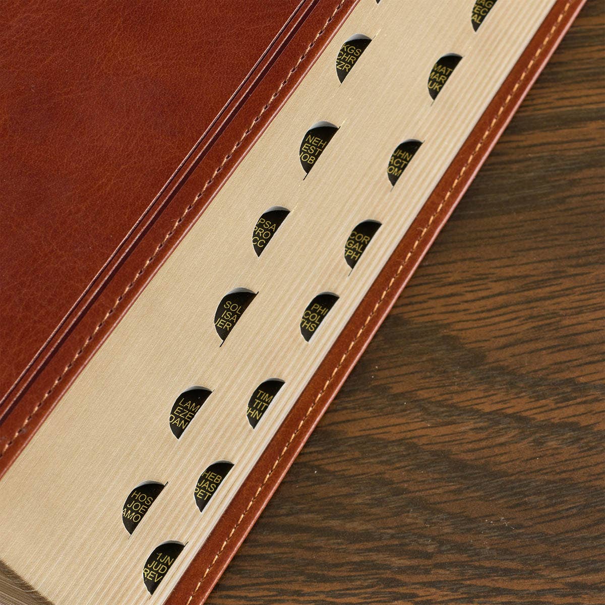 Christian Art Gifts - KJV Bible Giant Print Standard-size Faux Leather, Saddle Tan