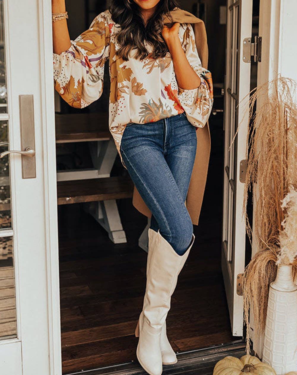 Secret Style Source - Rococo Floral Bubble Sleeve Top: M
