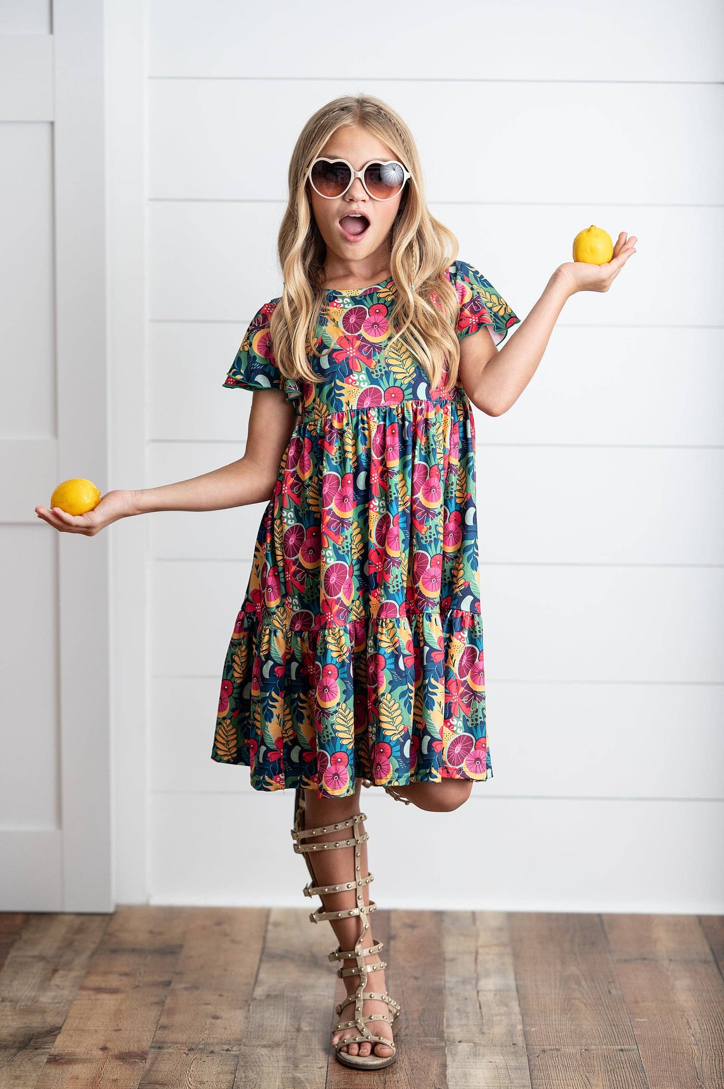 Oopsie Daisy - Kids Emmy Bold Tropical Flutter Sleeve Twirl Spring Dress: 7/8