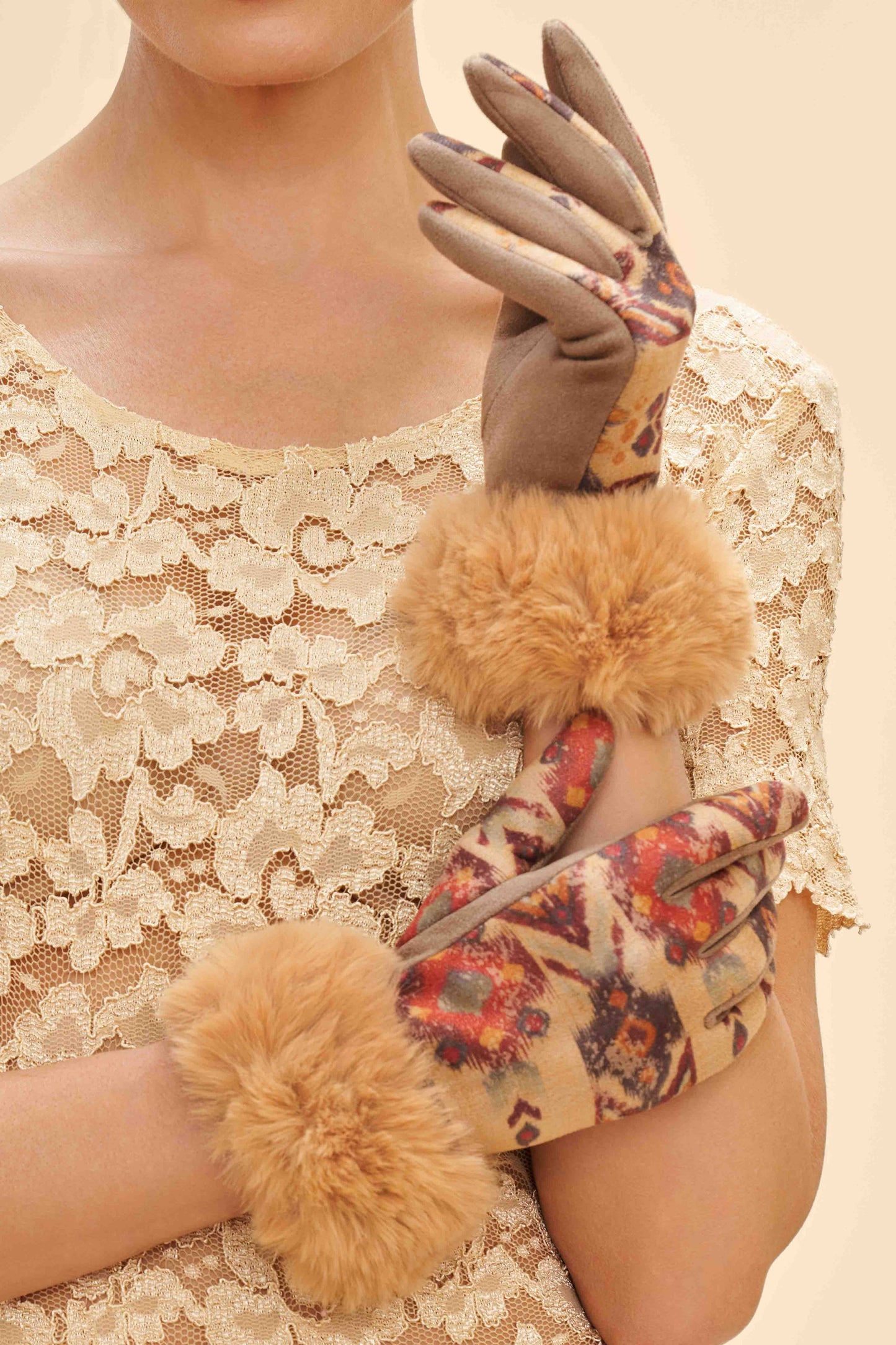 Powder Design inc - US - Bernadette Gloves - Warm Ikat